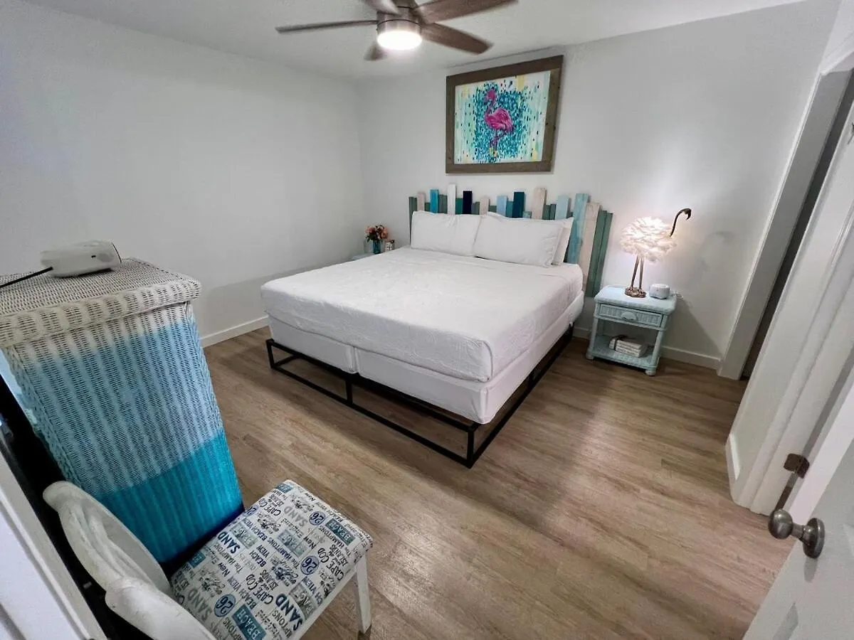 Apartment Pet Friendly Gulf Front Oasis With Beach Service Destin