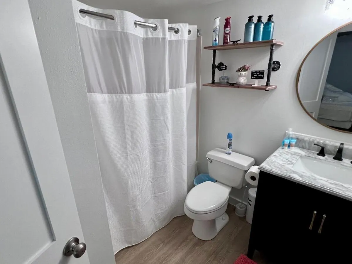 Pet Friendly Gulf Front Oasis With Beach Service Destin