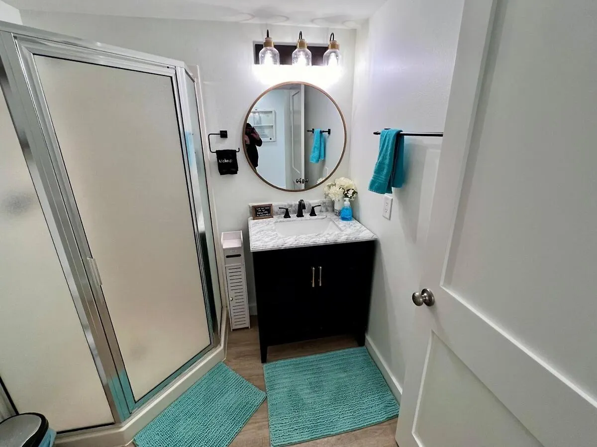 Pet Friendly Gulf Front Oasis With Beach Service Destin Apartment
