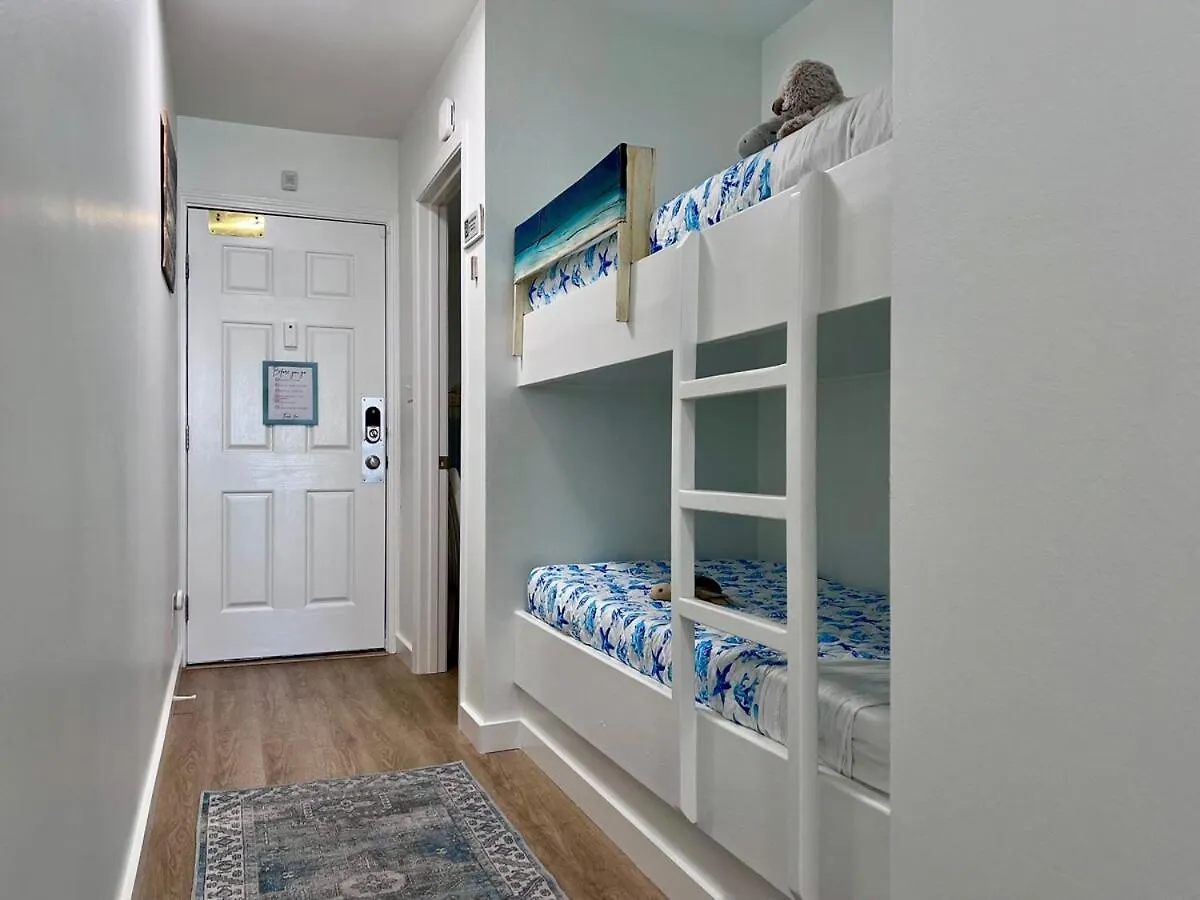 Pet Friendly Gulf Front Oasis With Beach Service Destin 0*,  United States
