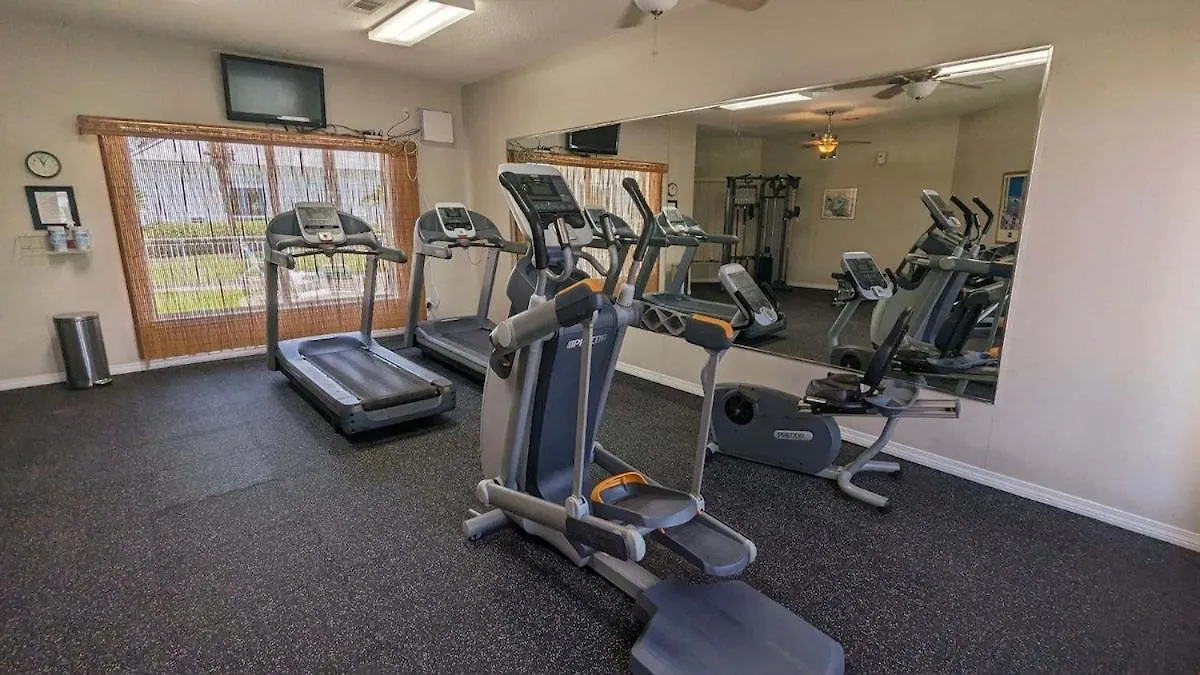 Pet Friendly Gulf Front Oasis With Beach Service Destin