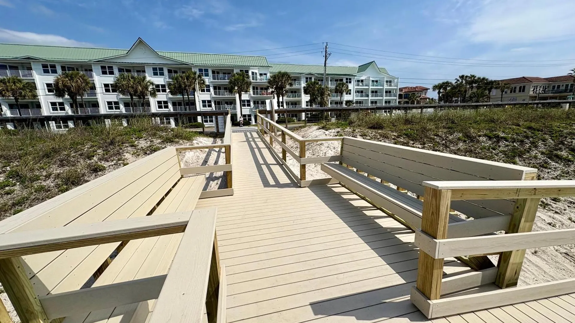 Apartment Pet Friendly Gulf Front Oasis With Beach Service Destin